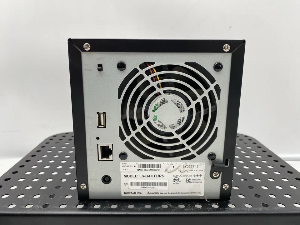 UNIDAD NAS BUFFALO 4 BAHÍAS LS-Q4.0TL/R5 WD4003FZEX-00Z4SA0 SIN AIRE ACONDICIONADO con 4x disco duro 1 TB Foto 4 de 4