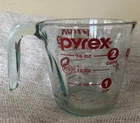 Vintage Pyrex 2 cups Glass Measuring Cup Dotted Red Lettering Open Handle FS