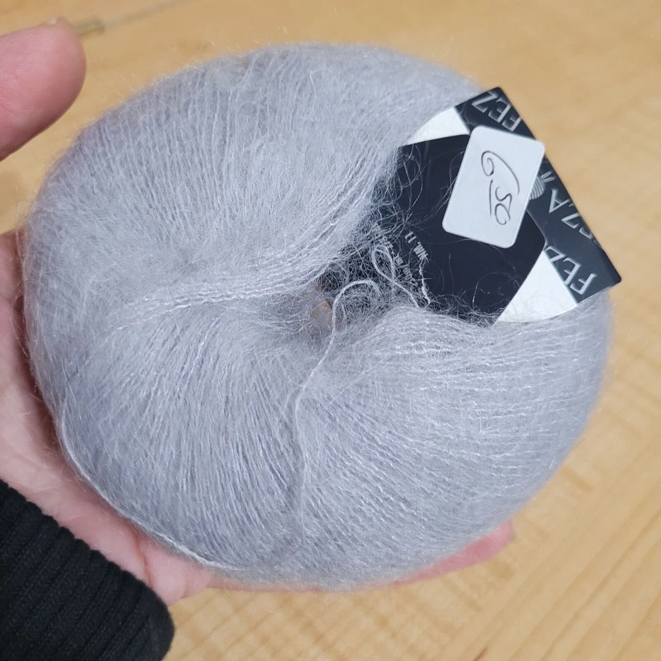 Feza Kid Mohair Yarn Color 0920 Grey Made in Italy Lot of 10 2750 yards Total - Image 3 of 4
