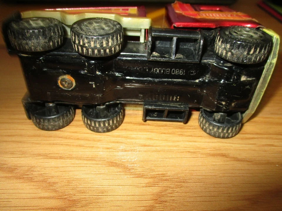 Vintage Buddy L Wrecker Tow Truck Diecast 1980's Japan 5" LONG - Image 4 of 4