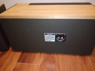 Beautiful set of Bose 6.2 Everywhere Speakers Good Condition
