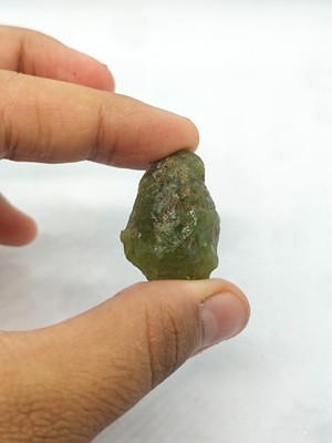 Massive 98.7 Ct Raw Peridot   35×25×17 mm Vibrant Collector Gem