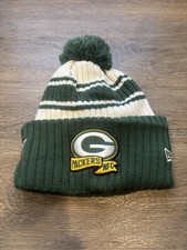 Green Bay Packers New Era NFL 2022 Sideline Official Knit Beanie Pom Hat NWT