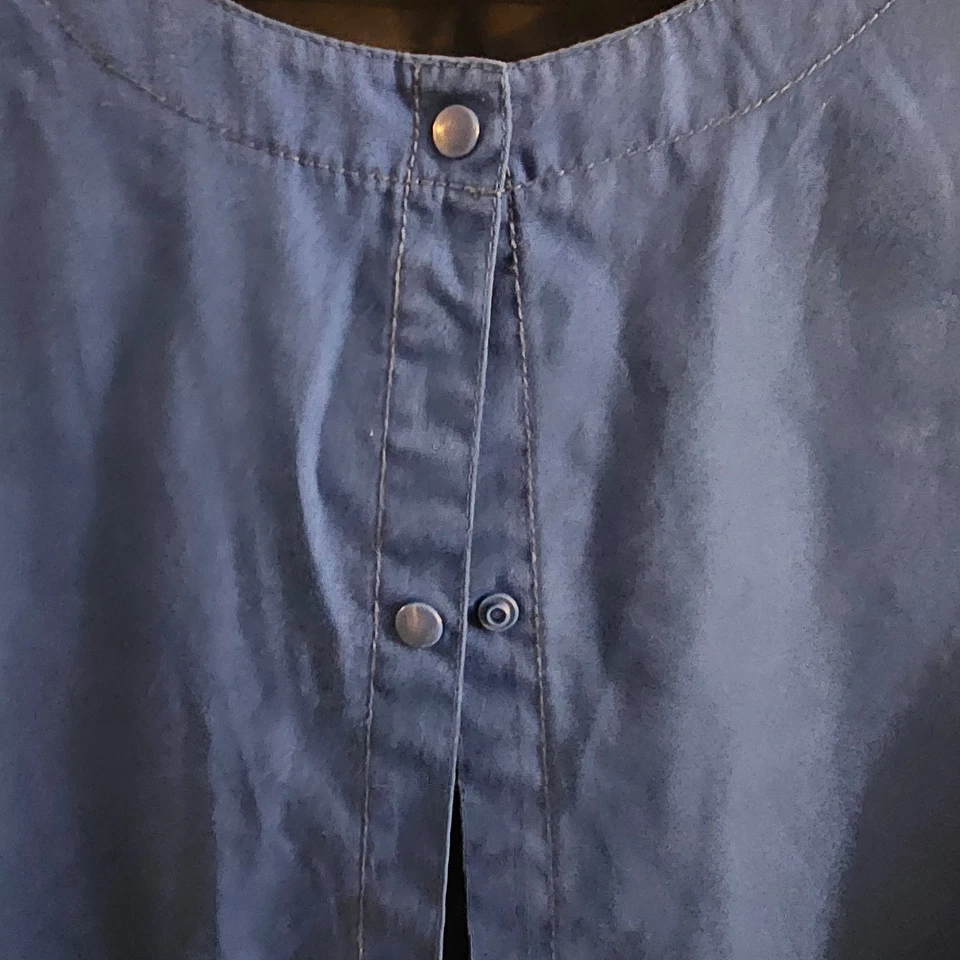 CARHARTT Women's snap Front Scrub Nursing Medical Jack Long Sleeve Blue Size Sm - Image 4 of 4