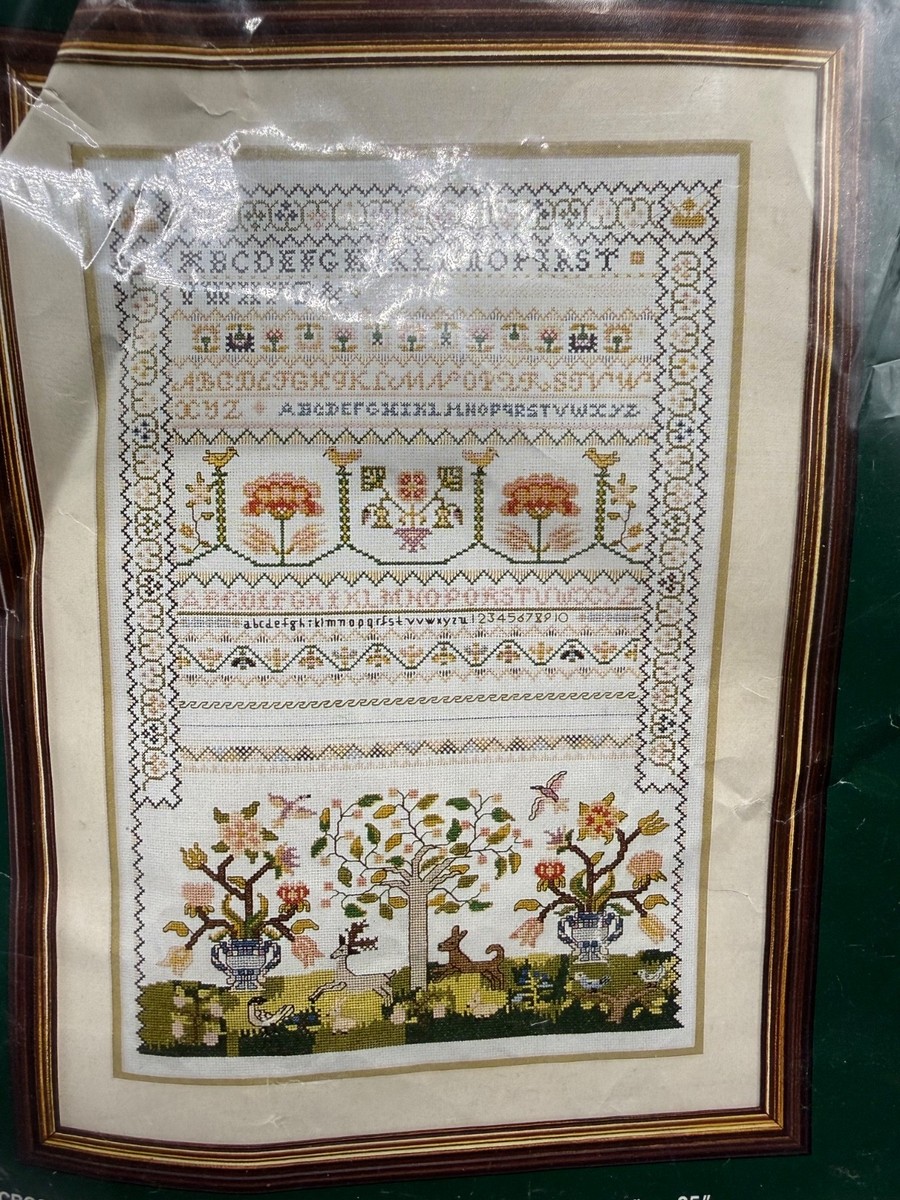Williamsburg Elsa Williams The Chase Sampler Counted Cross Stitch