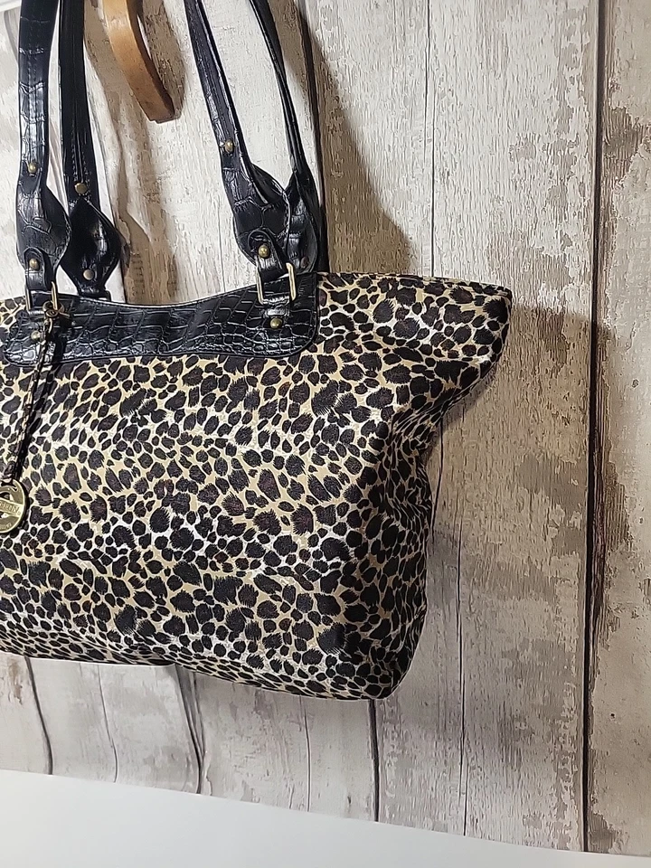 Bolso de hombro Travelon Satchel con asas de cuero sintético estampado de guepardo nuevo sin etiquetas Foto 3 de 4