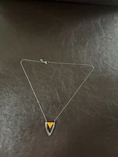 18”fine Cable Chain With Polished Silver And Yellow Stone Pendant 