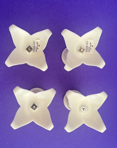 SET of 4 VINTAGE CELLULOID FLOWER CANDLE HOLDERS RARE 3” SALE! - 第 2/4 張圖片