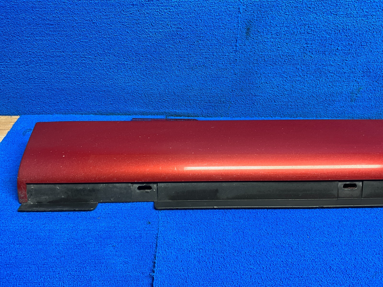 2007 - 2010 BENTLEY CONTINENTAL GTC LEFT DRIVER SIDE SKIRT ROCKET PANEL RED OEM