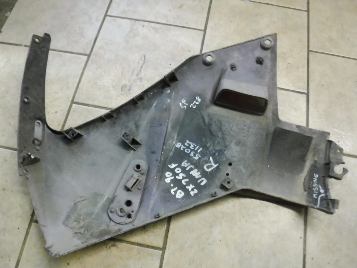 はる 1987-90 KAWASAKI Ninja ZX750F Right Upper Mid Cowl Fairing 55028
