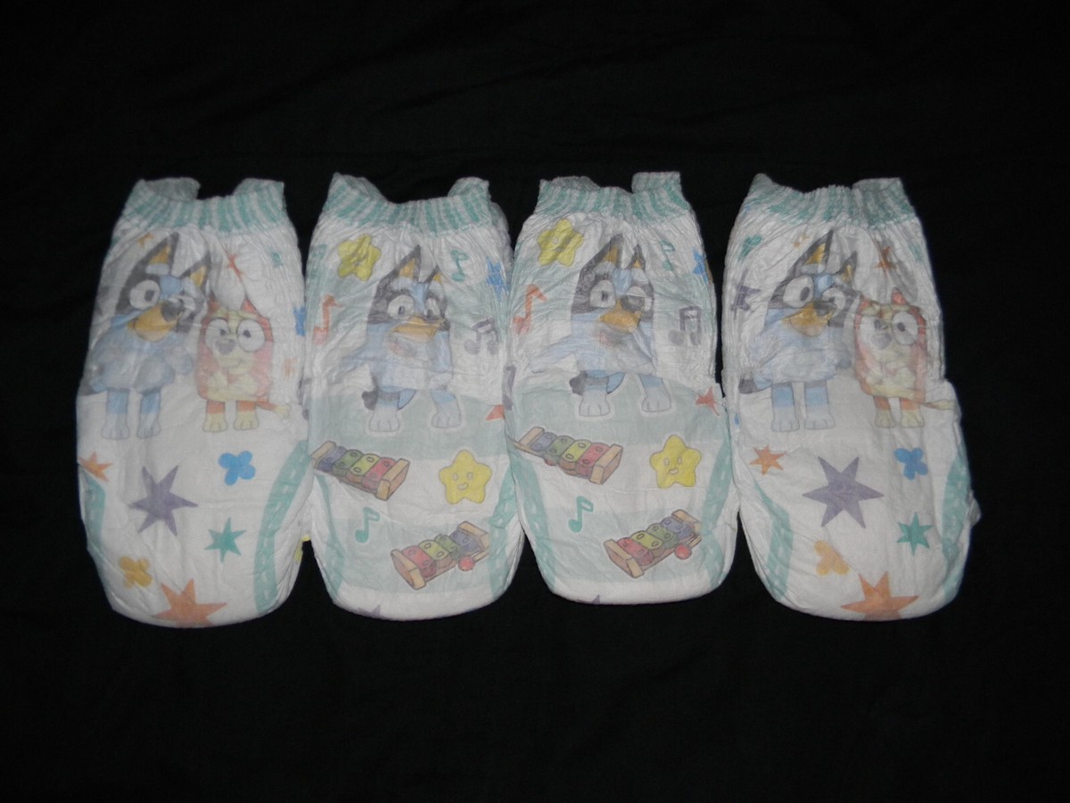 sample Pampers easy-ups 5t-6t (Bluey) - Main Image