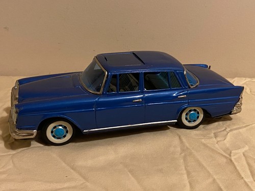 Bandai Mercedes 220 Sunroof Tin Friction Toy Car Japan at-97