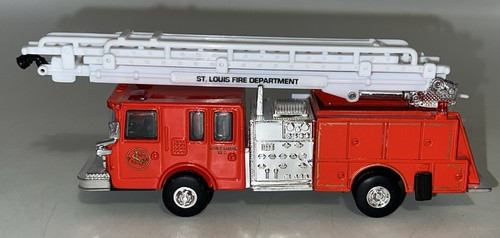 Road Champs camion dei pompieri pressofuso vigili del fuoco St Louis - Foto 8 di 14