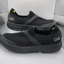OOFOS OOmg Low Slip-On Recovery Shoes – Black/Green – Women’s 11 / Men 9.5