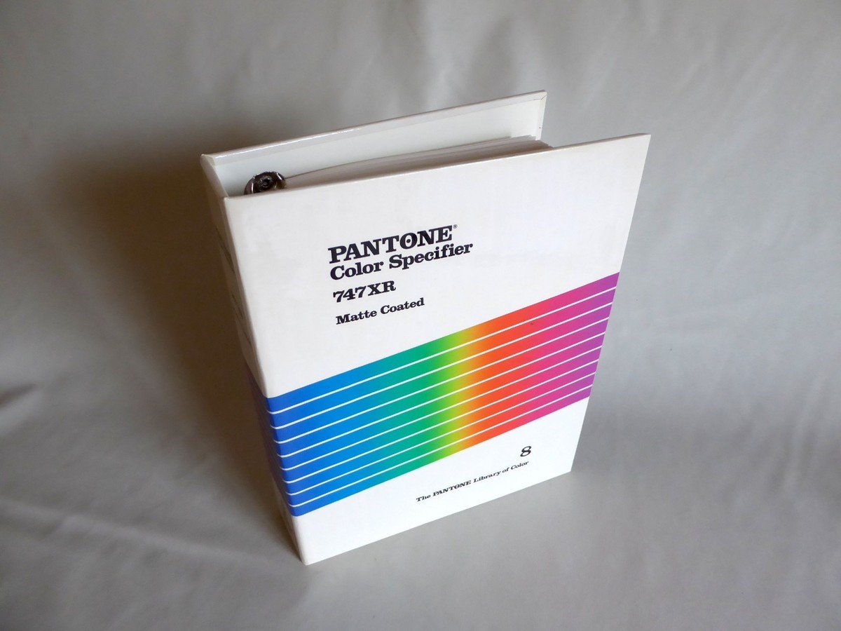 VINTAGE 1988 PANTONE MATTE COATED COLOR SPECIFIER CHIP BOOK BINDER