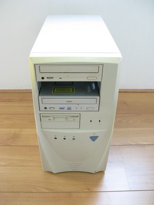 Vintage PC + Asus P2B-F + Intel Pentium 2 450Mhz + 3dfx Voodoo 2 12MB +SCSI Card