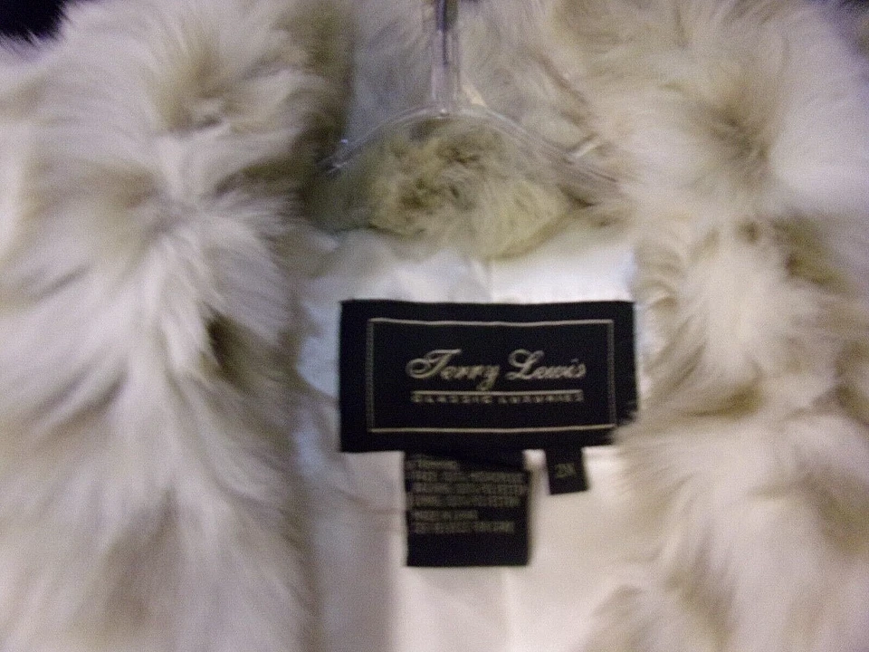 Chaqueta con capucha de piel sintética blanca Terry Lewis para mujer talla 2X en muy buena condición Foto 2 de 4