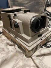Vintage, Revere Camera Automatic Slide Projector, 2x2 Bantam P-888, Real Linen