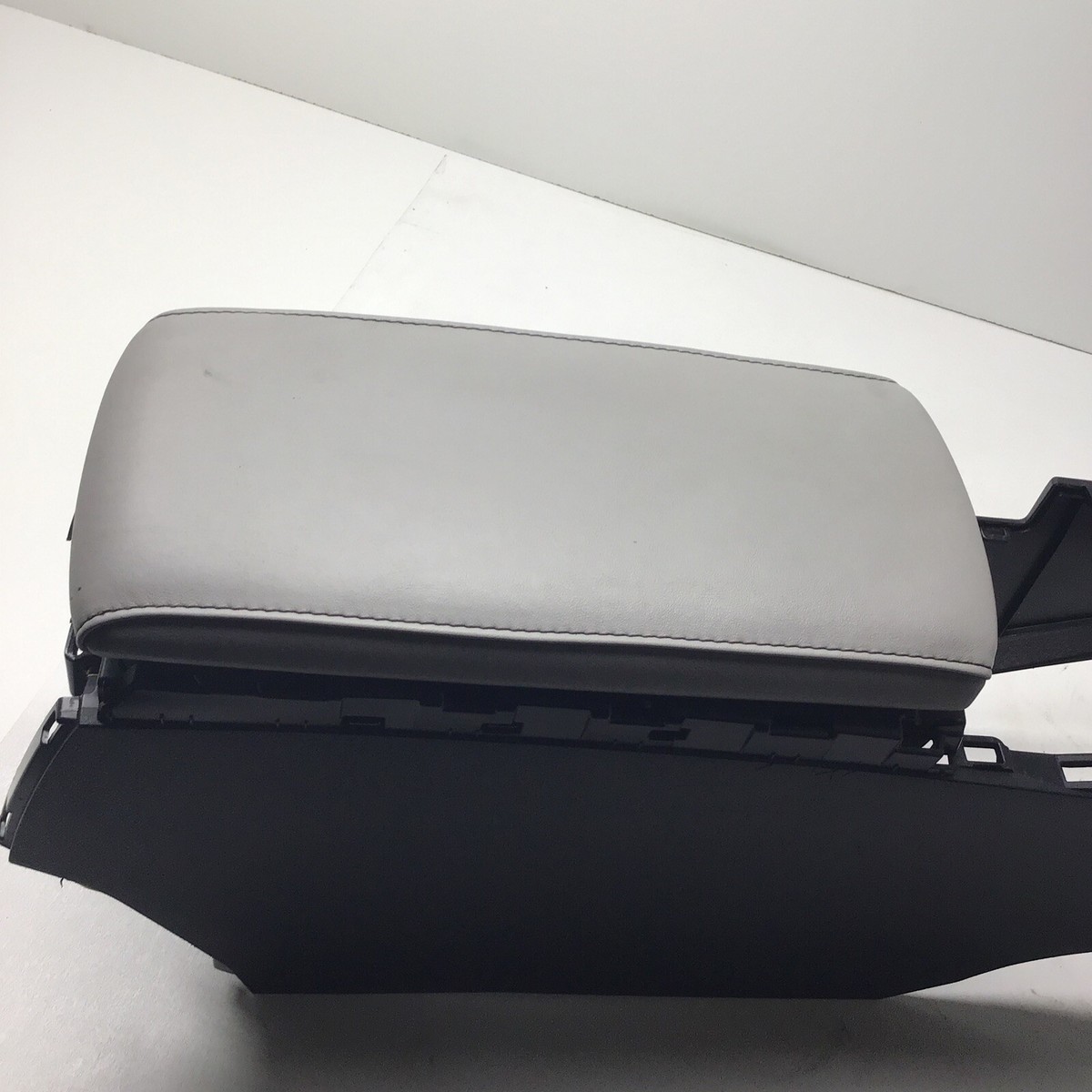 2017 LEXUS ES300H OEM CENTER FLOOR CONSOLE Assembly | eBay