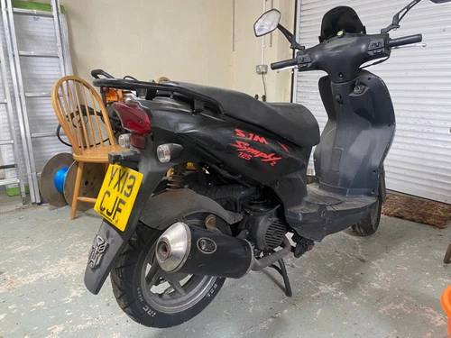 Moped sym 125 used sold as a project - Picture 1 of 10