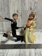 VINTAGE 1972 WILTON CAKE TOPPER 1316-9520 HONG KONG BRIDE AND RUNNING GROOM 2PC