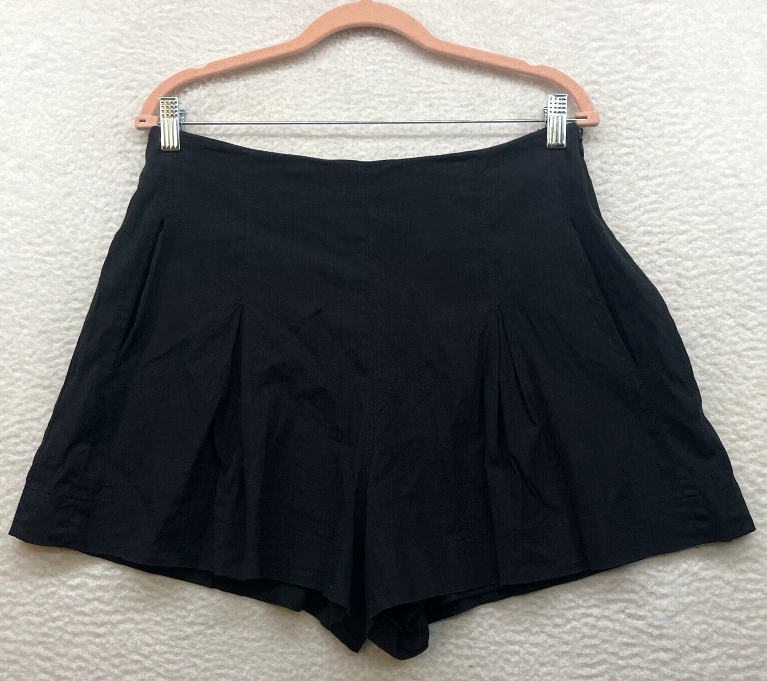 Vince Shorts Womens 10 Black Linen Blend High Rise Pleated Pockets Casual Beach