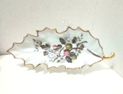 Limoges De`cors LML sur Berry Candy-Nut Dish 10 1/2 x 4 1/4 x 1 1/3'' w/Gold Trim