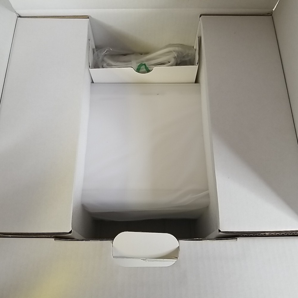 Liene Amber M100 Instant Photo Printer Big Pack with 4x6 Photo Paper Liene Amber M100 Instant Photo Printer Big Pack with 4x6 Photo Paper