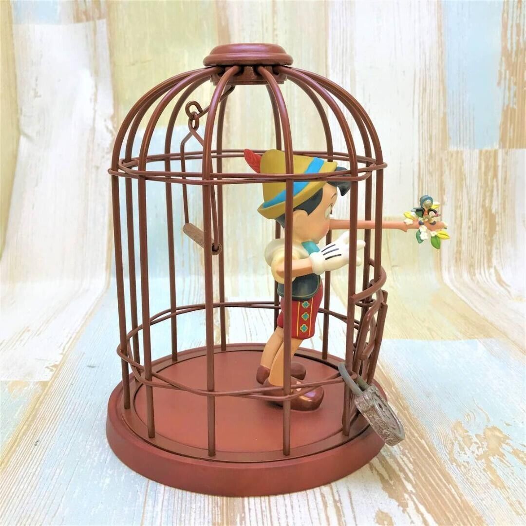 WDCC Disney Pinocchio Pinocchio & Jiminy Cricket Figure WDCC Disney Pinocchio Pinocchio & Jiminy Cricket Figure