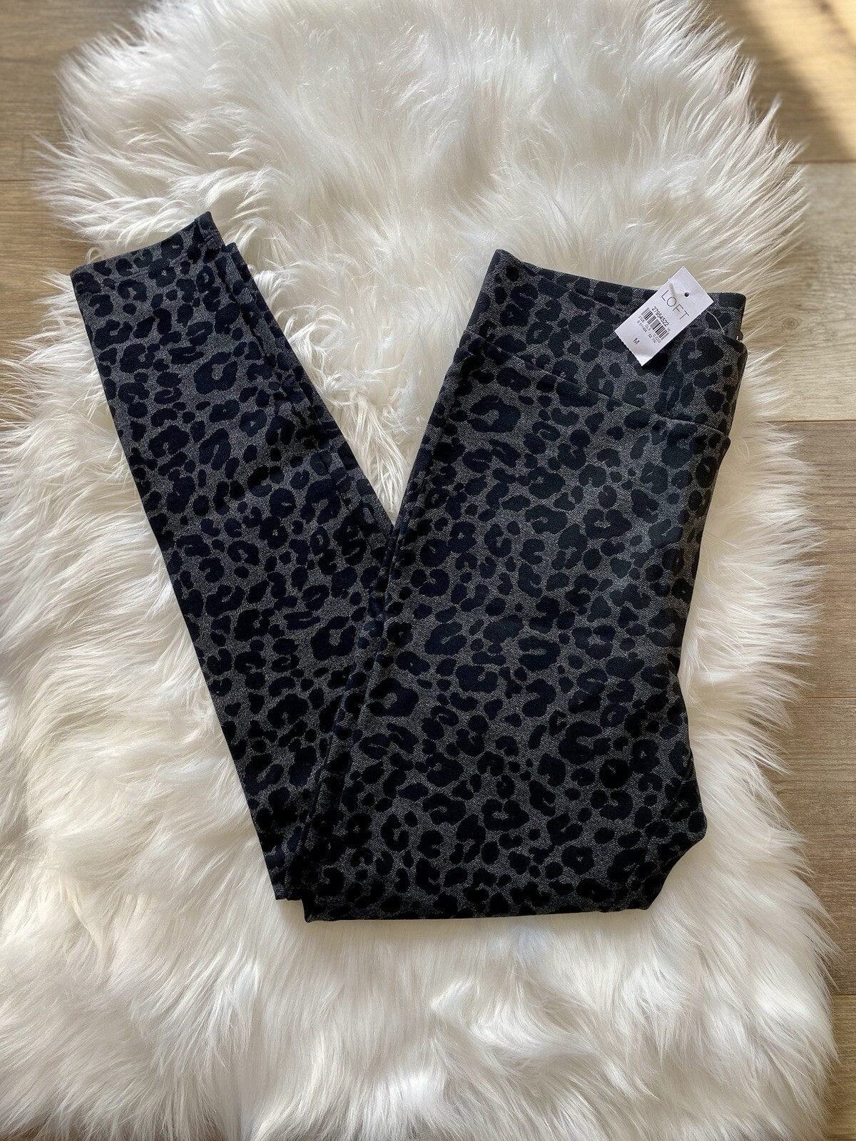 Stylish Loft Leopard Print Animal Pattern Leggings