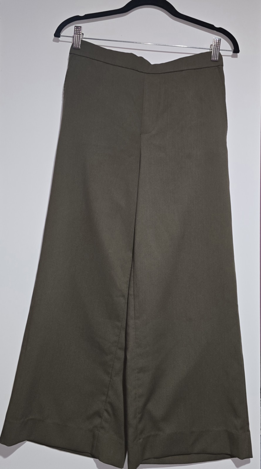 Banana Republic Rowan wide leg pull on double twill crop pant Taupe Green sz 4