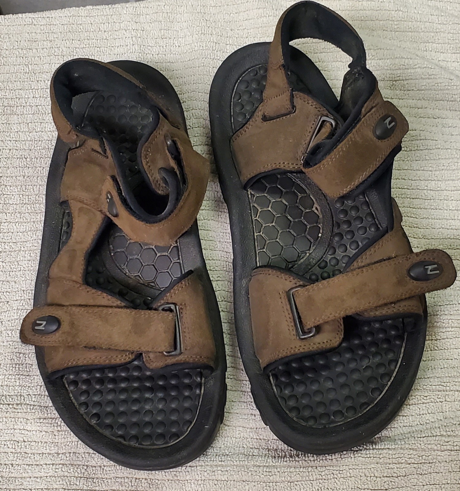 Nevados Men's Brown River Sandals Size 9 - Sports, Outdoor Water, Hiking