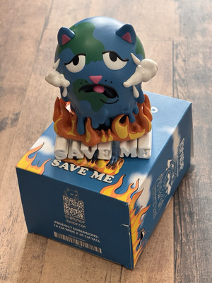 Ripndip Limited Edition Vinyl Save The World Figure Rip n Dip  LIMITED NUMBERS 