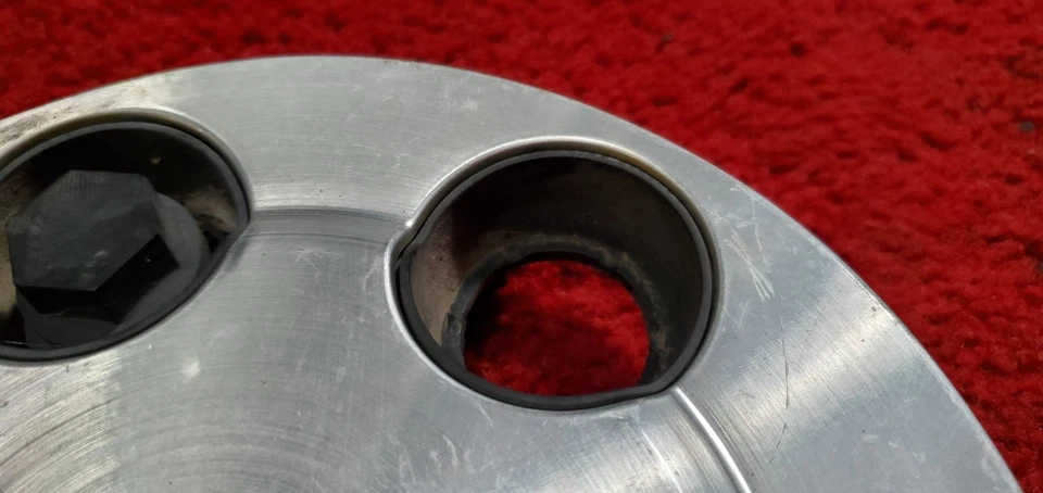 Chevrolet Suburban Silverado 1500 Tahoe 2004 2005 2006 tapa central de rueda OEM Foto 4 de 4