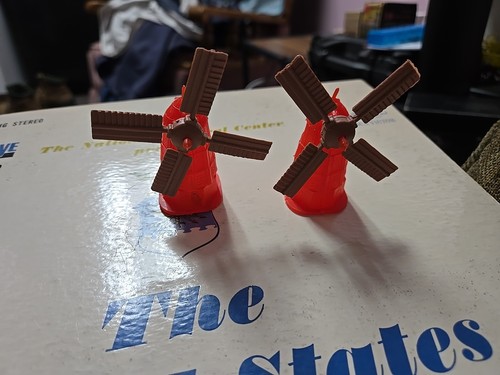 Unknown Brand Toy  Lot Of 2 Windmills  Farm Used 3" Height