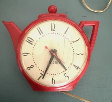 Vintage 1950's SPARTUS Wall Clock Red Plastic TEAPOT Made in USA -needs repair