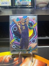 2023-24 Topps Cosmic Chrome - Isaiah Wong #195 (RC)