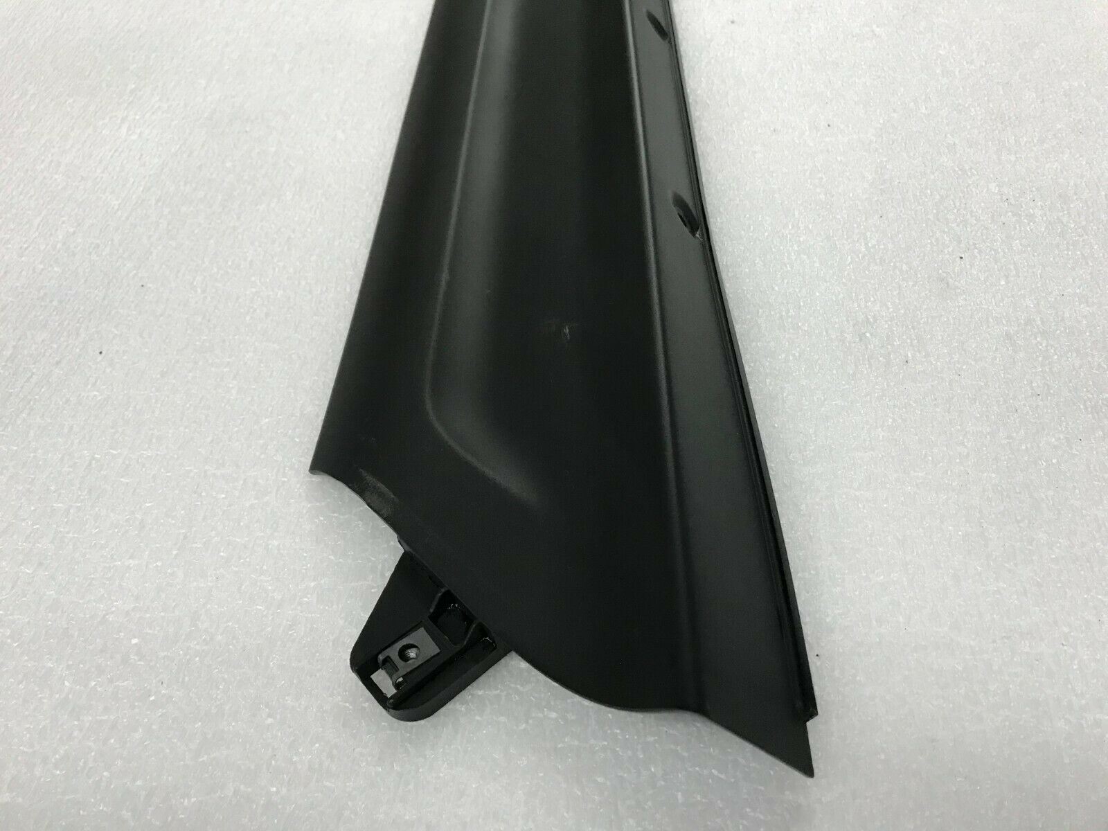 FERRARI 488 GTB EXTERIOR REAR HOOD UNDERSCREEN COSMETIC SHIELD OEM 86422300