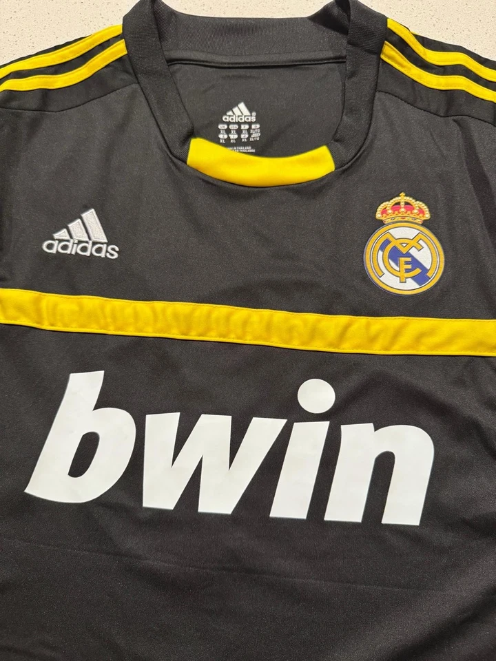 Camiseta Iker Casillas Real Madrid assinada com certificado de autenticidade (Beckett) - Imagem 4 de 4