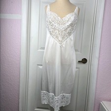 Vanity Fair Vtg White Full Slip Size 36 Lace Bodice Back Slit Nightgown Lingerie