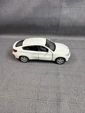 Kinsmart - 1:38 Scale Model BMW X6 White