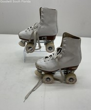 Chicago Womens White Leather Round Toe Wheels Lace-Up Roller Skates Size 6