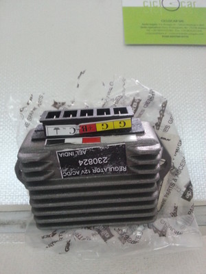 REGOLATORE DI TENSIONE HYP RIF. 2940165 PIAGGIO VESPA FL2 50 1990 1991 - Foto 3