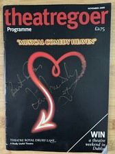 IAN McSHANE SIGNED The Witches Of Eastwick London Theatregoer Programme 2000 IAN McSHANE SIGNED The Witches Of Eastwick London Theatregoer Programme 2000