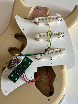 年末特価・ヤマハ＜SS300＞日本製・80年代・ホワイト Yamaha SS-300 '82 Vintage MIJ Electric Guitar Made in Japan