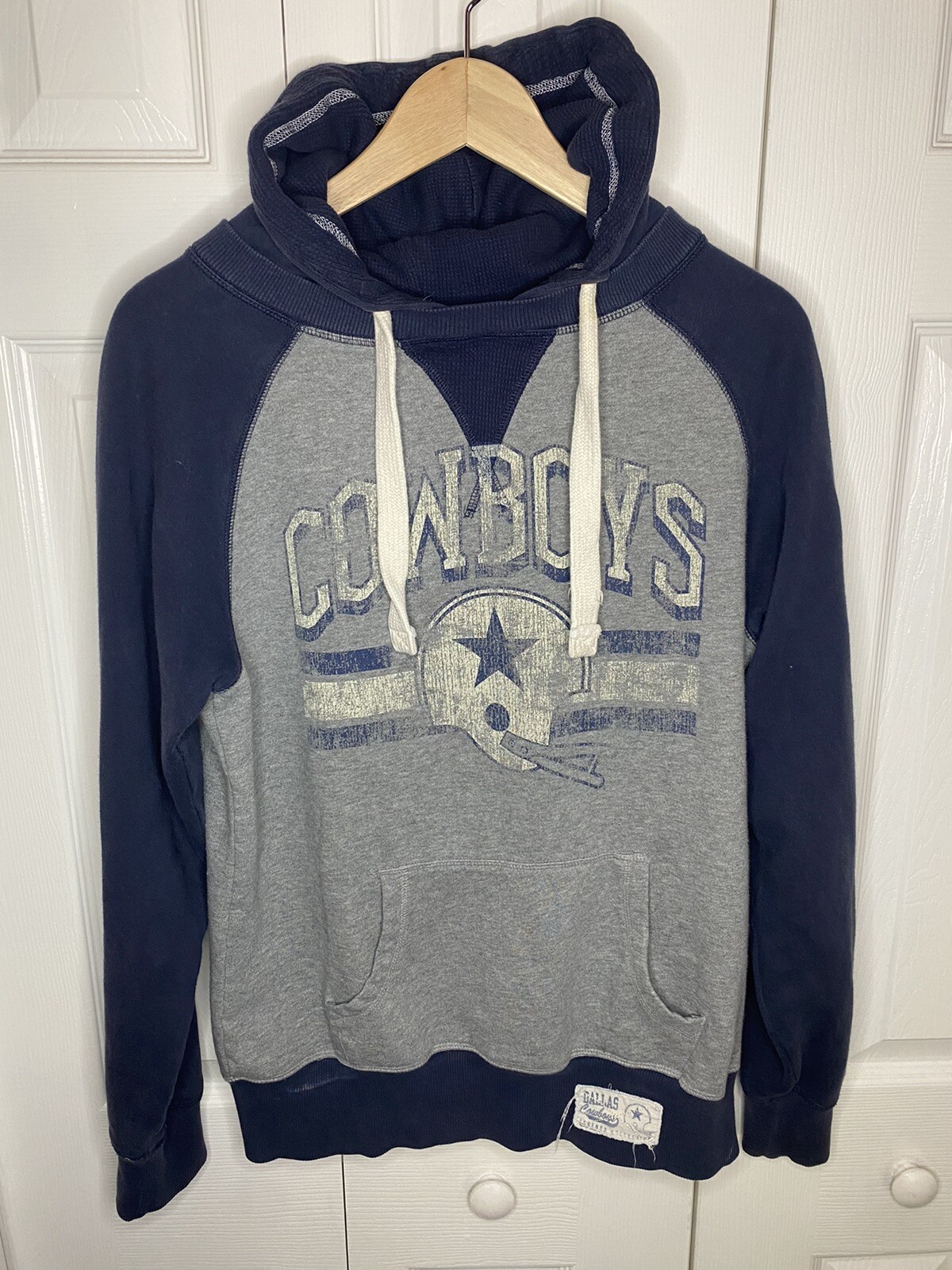 Dallas Cowboys Sweater Medium Grey 