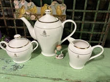 The Queen’s Golden Jubilee 1952 -2002 Teapot Set