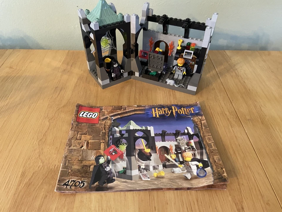 LEGO Harry Potter 4705 Snape's Class, photo 1 of 5