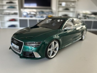 Audi RS7 Sportback Performance 2018 British Green 1:18 Motorhelix Modellauto OVP