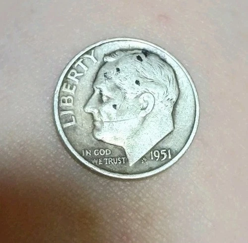 1951 D Roosevelt Dime 90% Silver Very Fine Coin. Perfect Condition